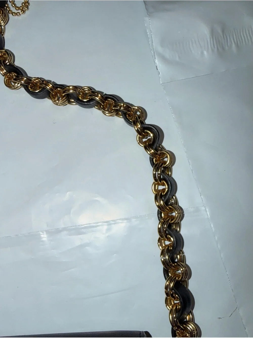 Bloomingdale’s Black Leather Bag Gold Buckle Chain Shoulder Strap Purse Vintage